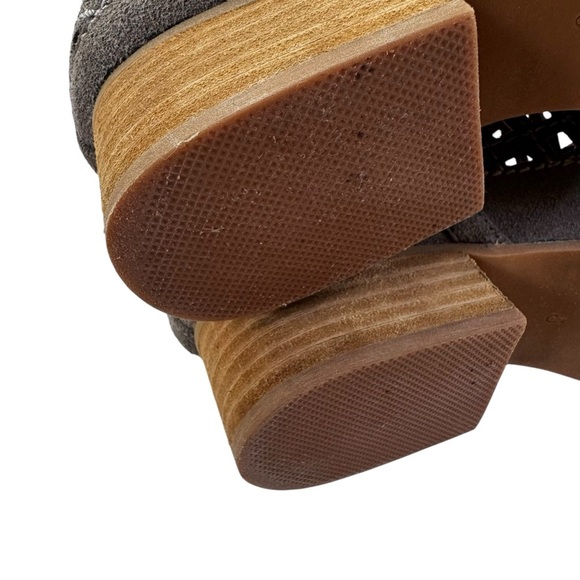 JEFFREY CAMPBELL Taggart Suede Cut Out Booties Ankle Boots Gray Size 6 - Picture 10 of 13